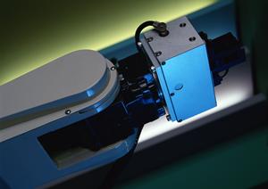 中央企画の大型・精密打ち抜き加工